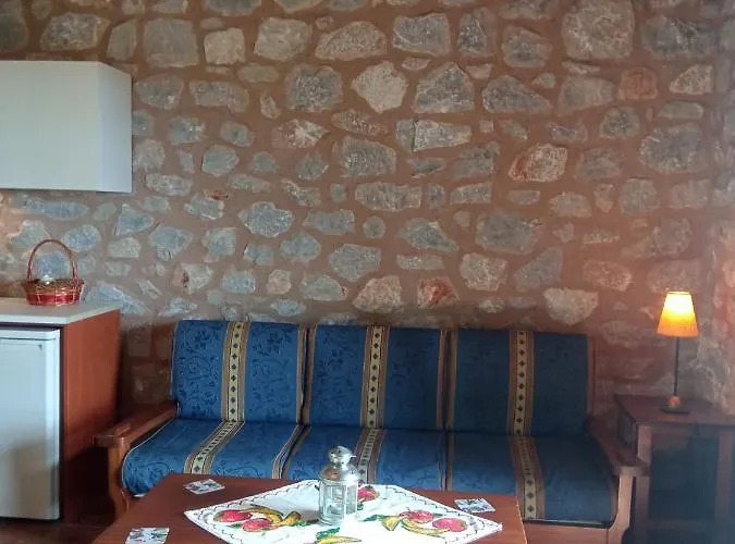 Villas Guest House Casa de hóspedes Vathi